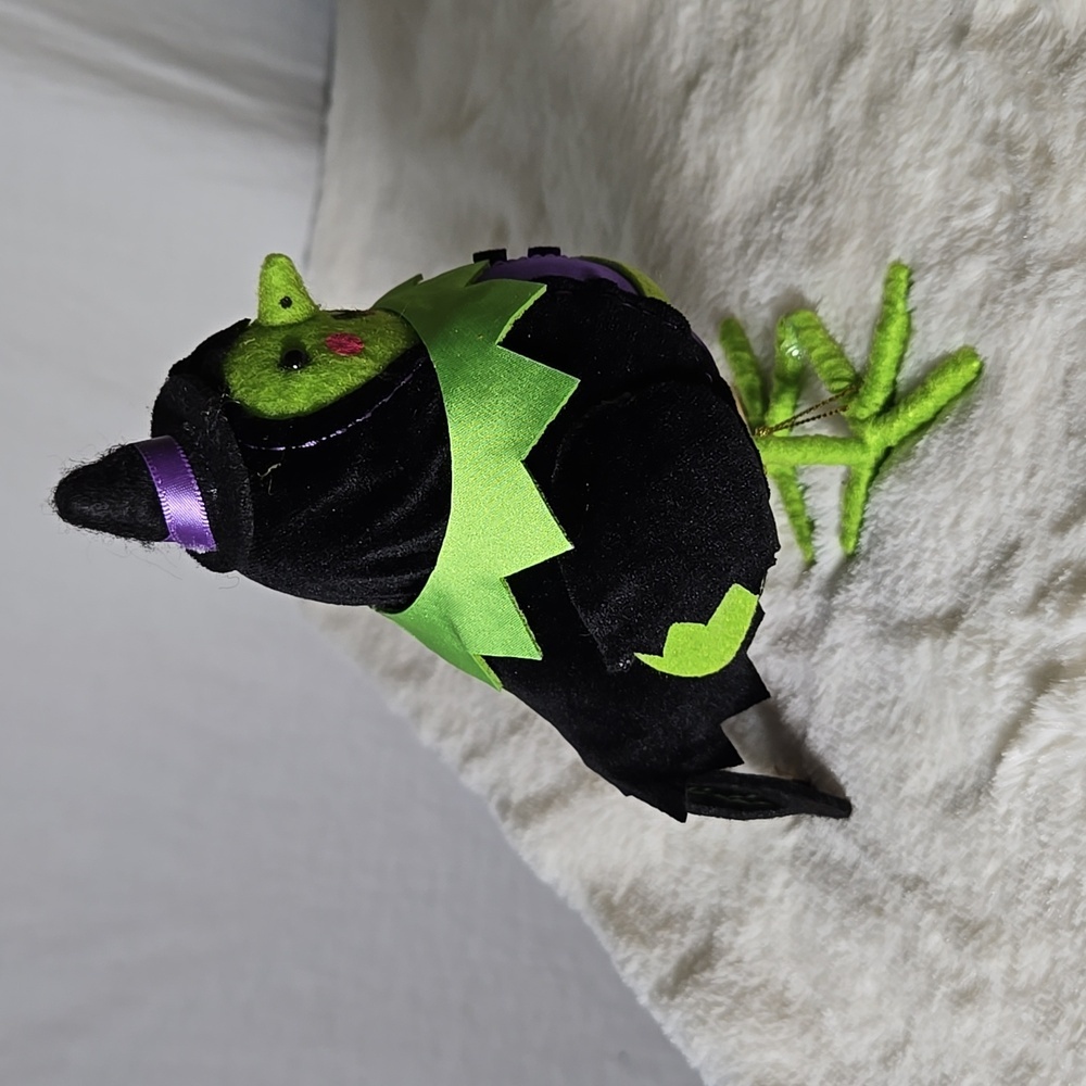 2024 Hyde and Eek Collectible Bird Spellma NWT Target Halloween - Picture 6 of 8